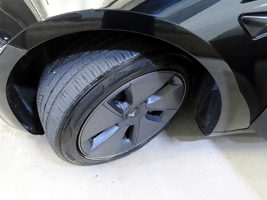 테슬라 모델 3 AWD 롱 레인지 - 20