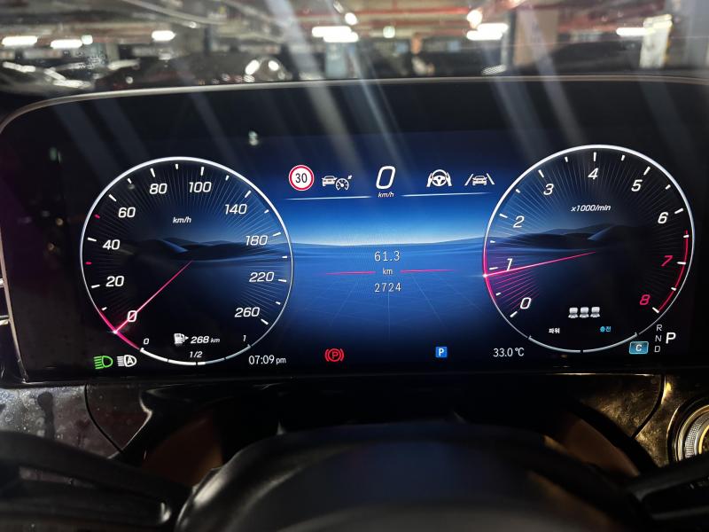 Mercedes-Benz E클래스(6세대) E300 4매틱 AMG 라인 - 10