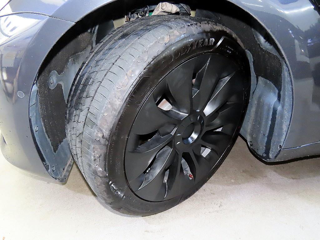 테슬라 모델 3 AWD 롱 레인지 - 20