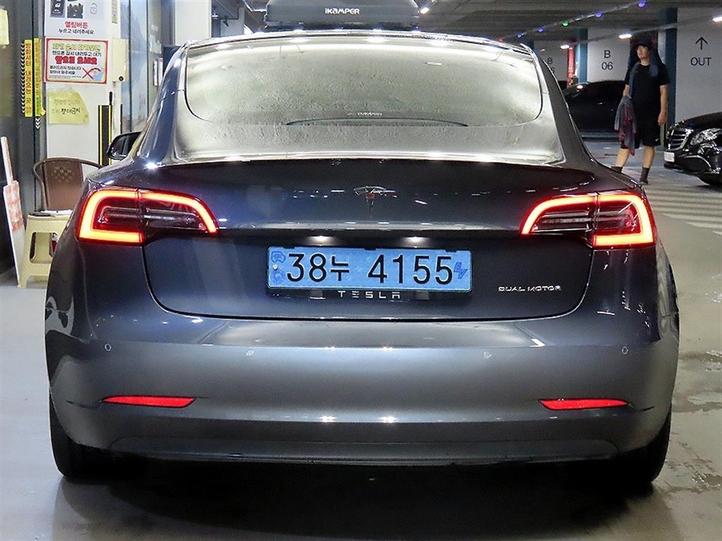 테슬라 모델 3 AWD 롱 레인지 - 5