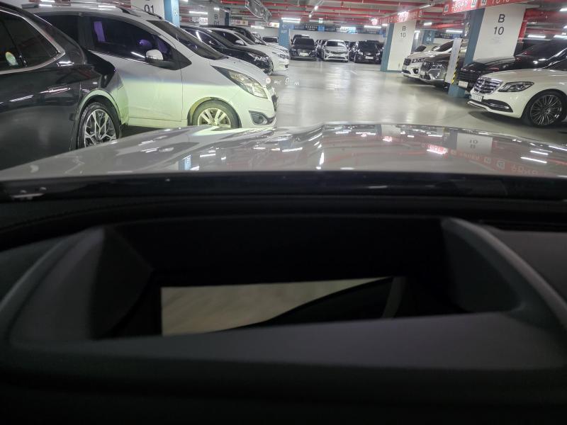 Mercedes-Benz GLC클래스(2세대) GLC 300 4매틱 쿠페 아방가르드 - 19