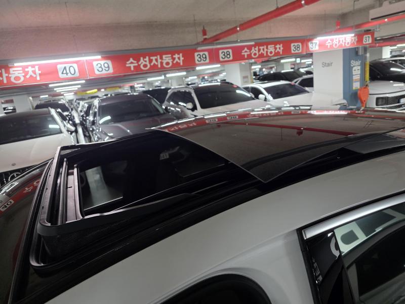 Mercedes-Benz GLC클래스(2세대) GLC 300 4매틱 쿠페 아방가르드 - 20