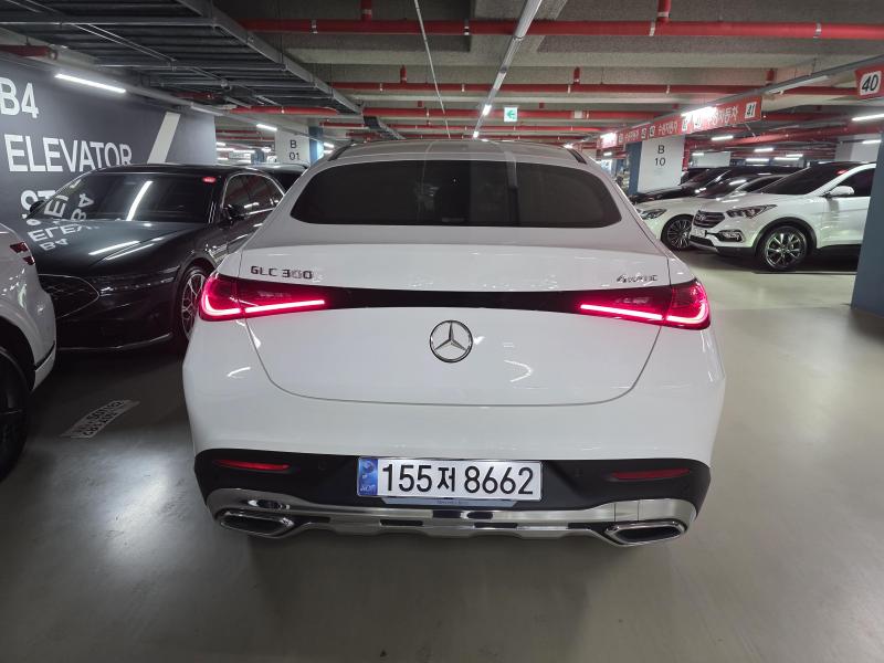 Mercedes-Benz GLC클래스(2세대) GLC 300 4매틱 쿠페 아방가르드 - 5