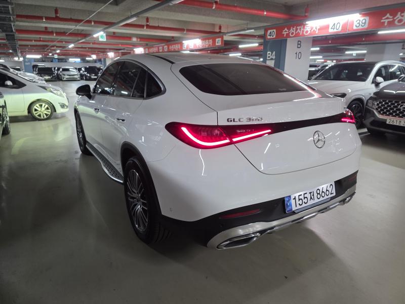Mercedes-Benz GLC클래스(2세대) GLC 300 4매틱 쿠페 아방가르드 - 6