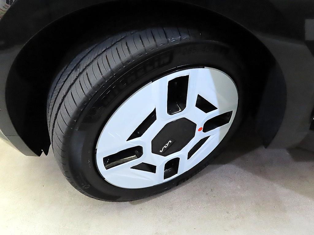 기아 EV9 롱레인지 4WD 어스 - 20