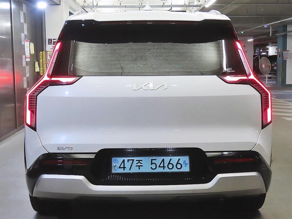 기아 EV9 롱레인지 4WD 어스 - 5