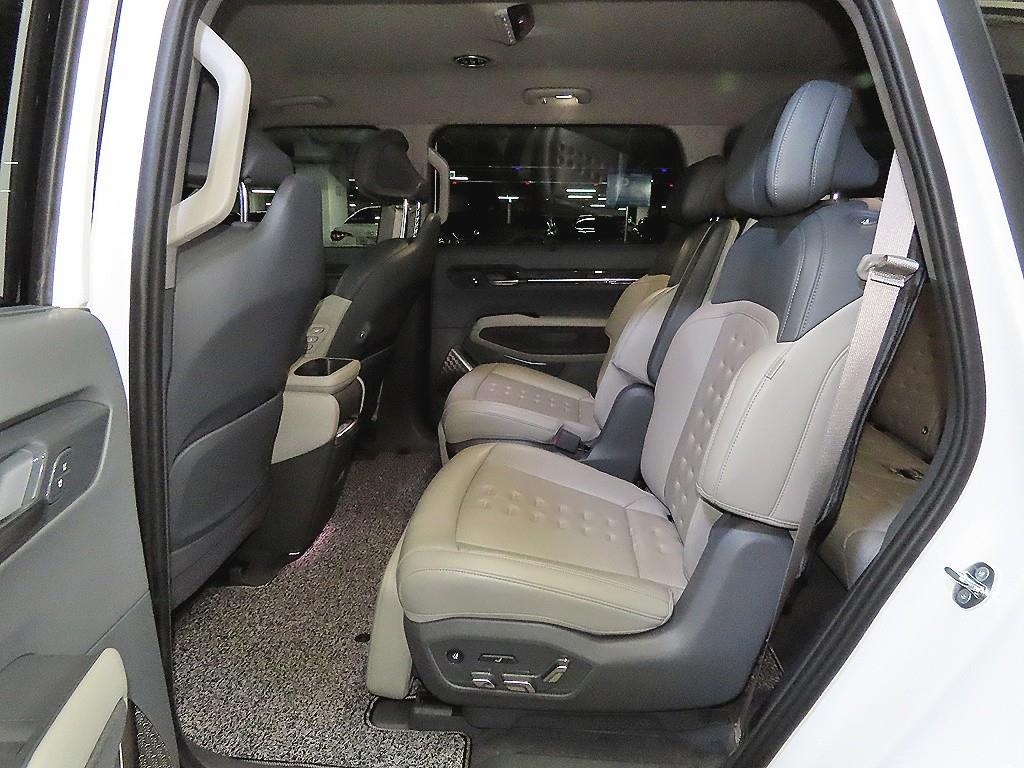 기아 EV9 롱레인지 4WD 어스 - 7