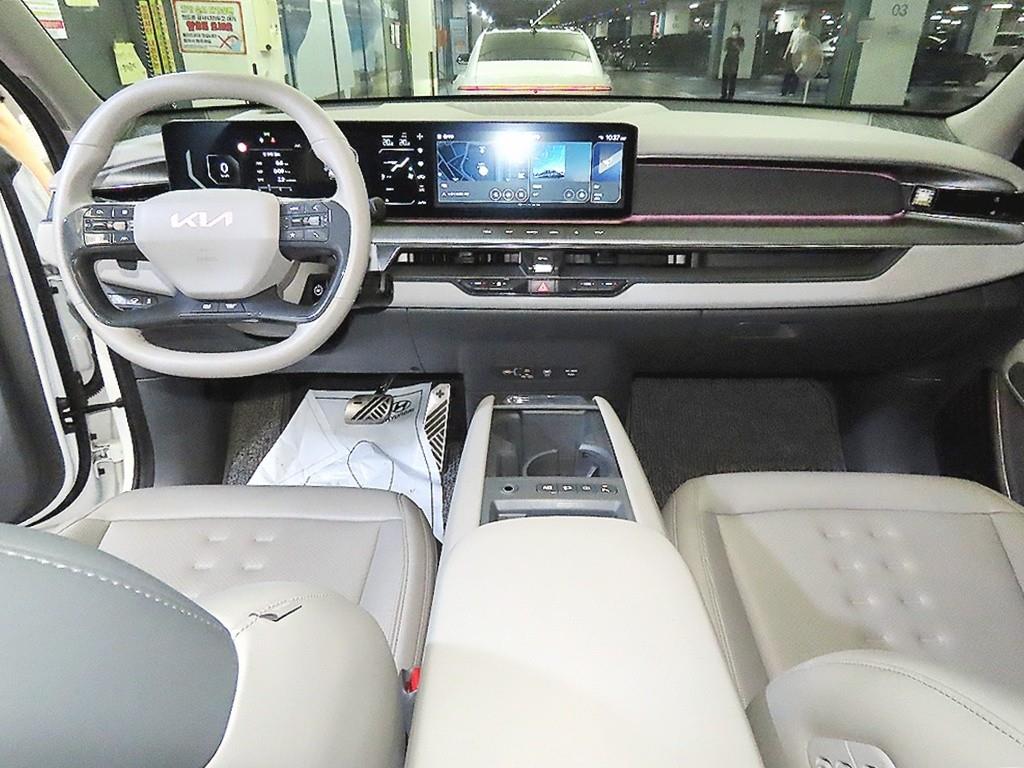 기아 EV9 롱레인지 4WD 어스 - 10