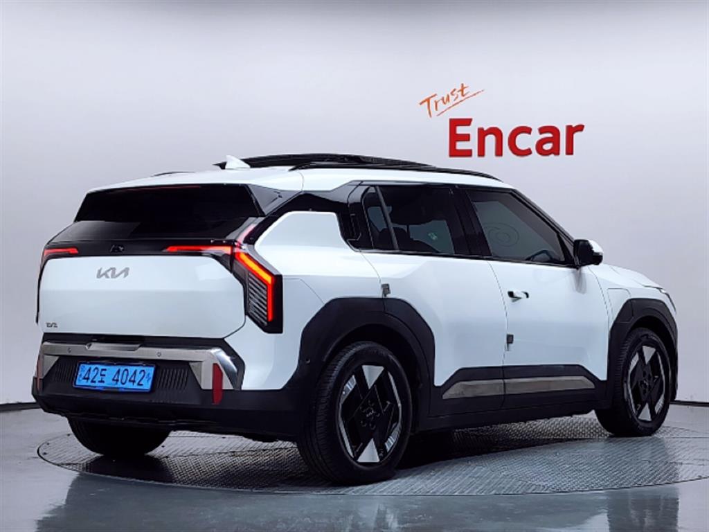 Kia EV3 Long Range Earth - 2