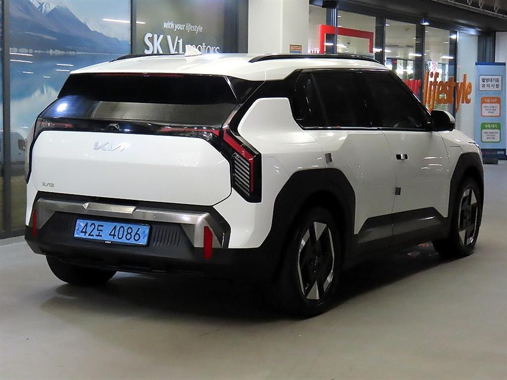 Kia EV3 Long Range Earth - 4