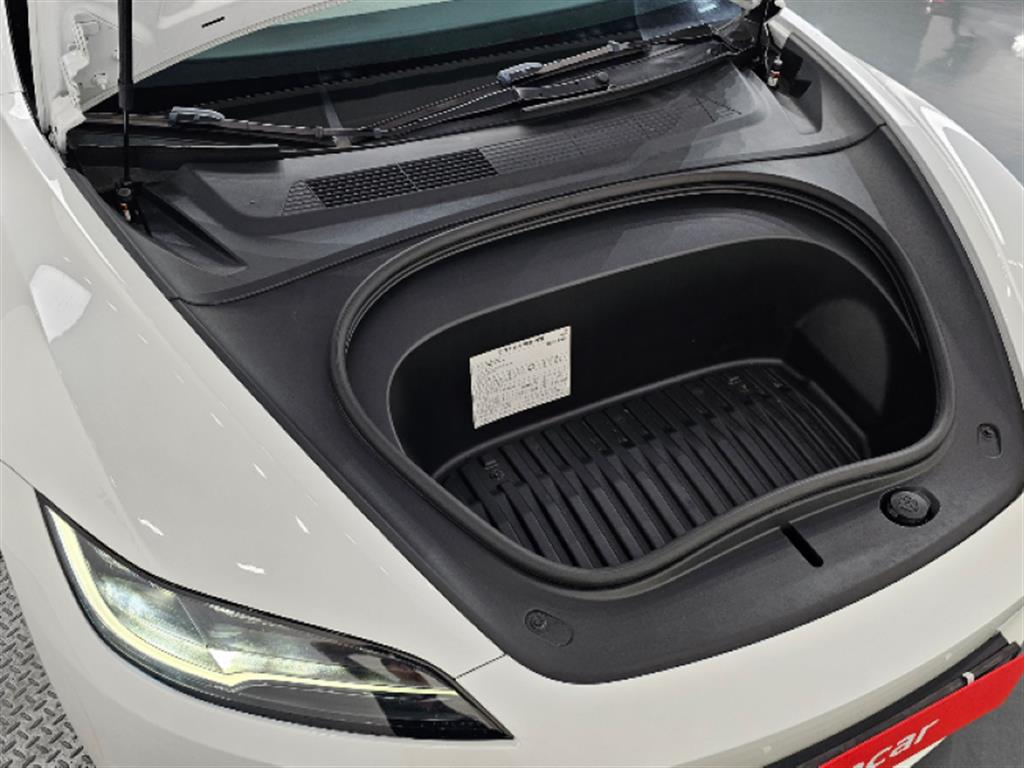 Tesla Model 3 RWD - 20