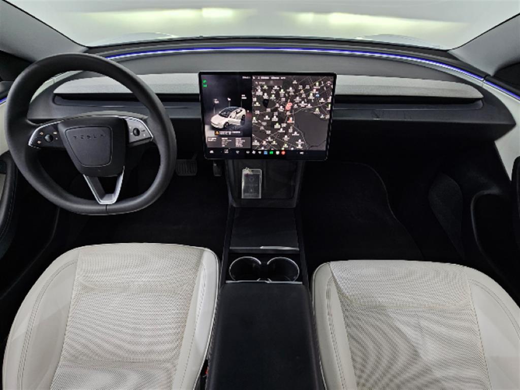 Tesla Model 3 RWD - 8