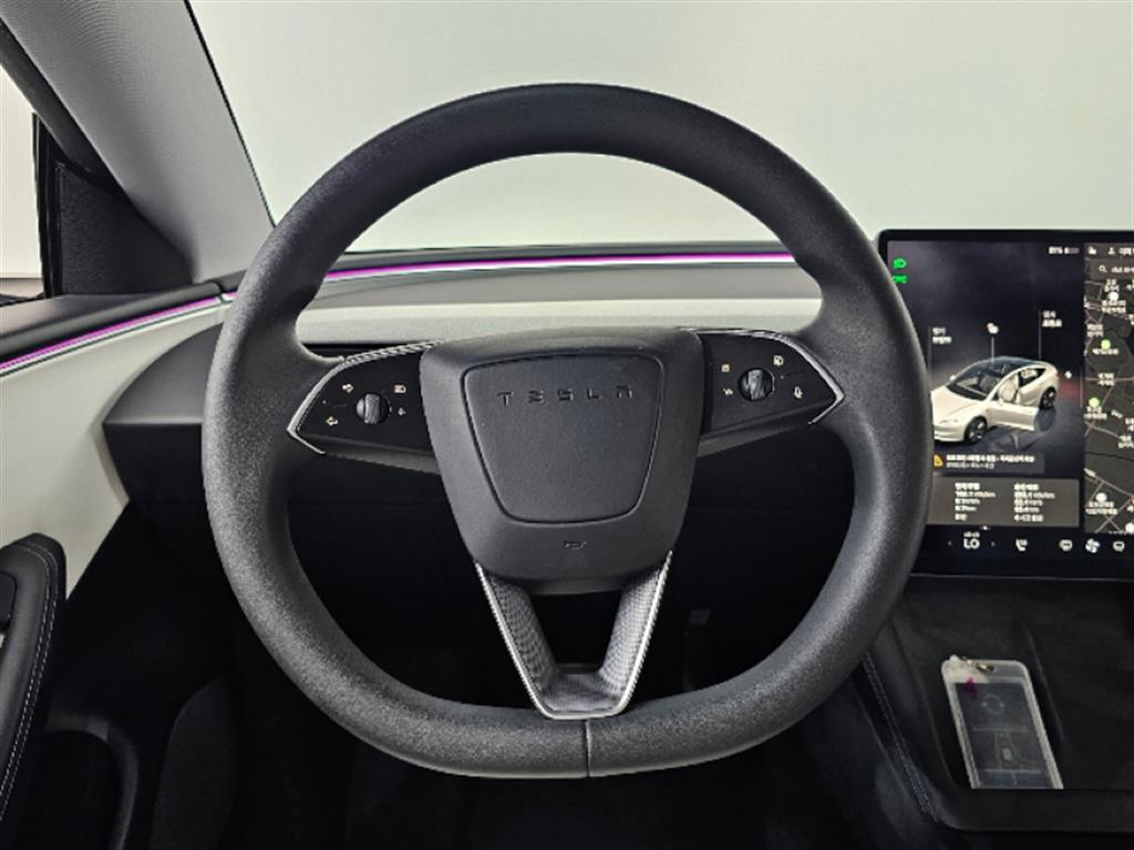 Tesla Model 3 RWD - 9