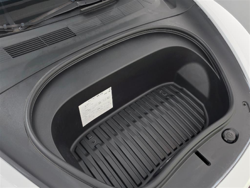 Tesla Model 3 RWD - 20