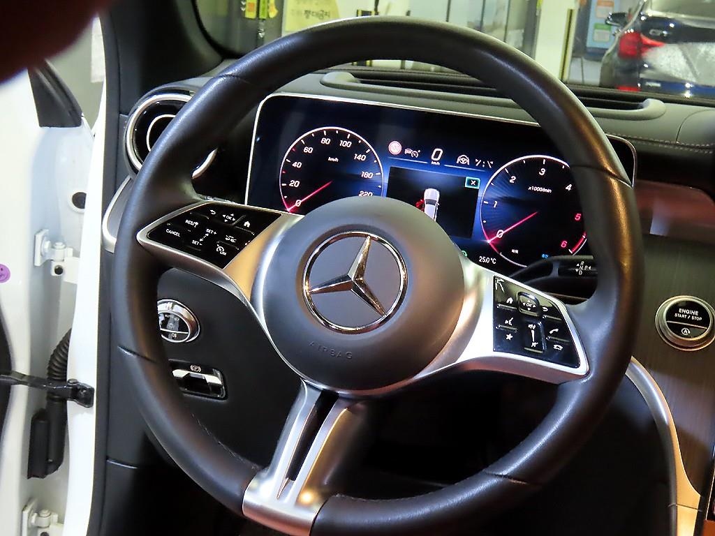 벤츠 GLC클래스(2세대) GLC 220d 4매틱 - 8
