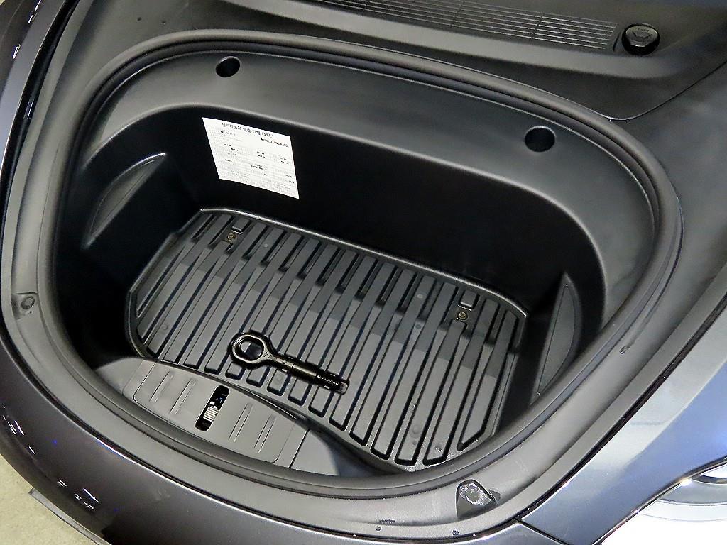 테슬라 모델 3 AWD 롱 레인지 - 19