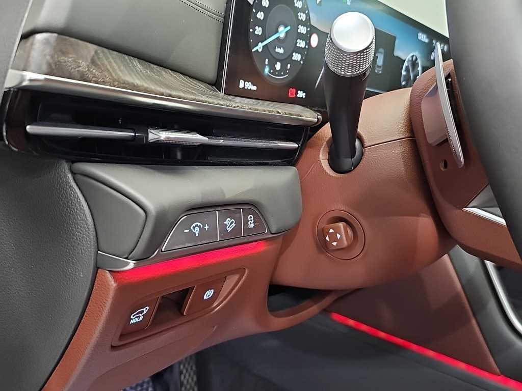 제네시스 뉴 GV80 2.5 가솔린 2WD 기본형 - 17