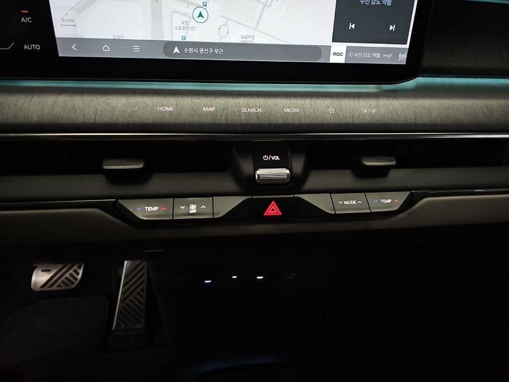 기아 EV9 롱레인지 4WD 어스 - 11