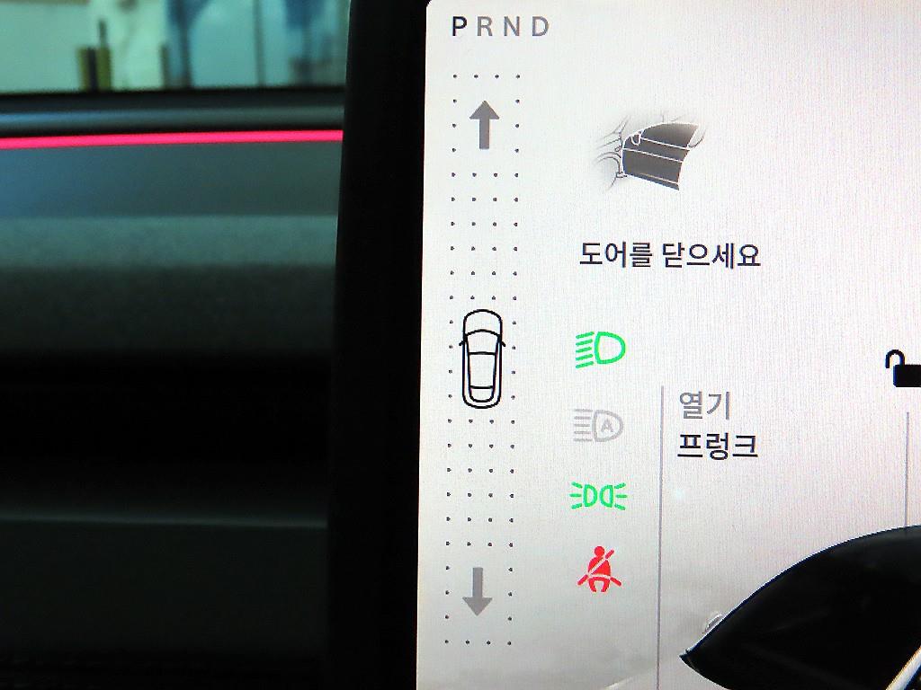 테슬라 모델 Y RWD - 12