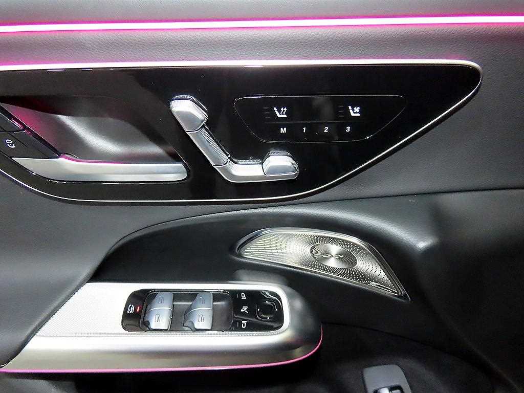 Mercedes-Benz E클래스(6세대) E300 4매틱 AMG 라인 - 13