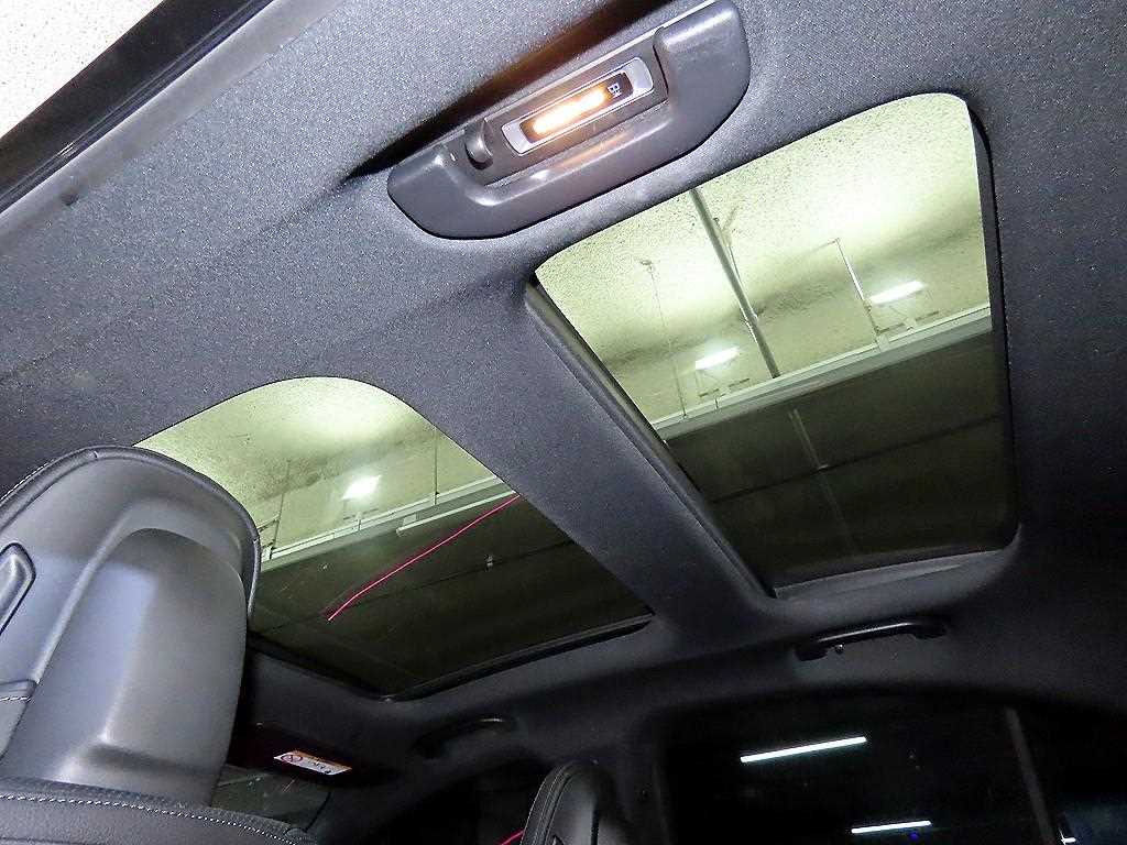 Mercedes-Benz E클래스(6세대) E300 4매틱 AMG 라인 - 17