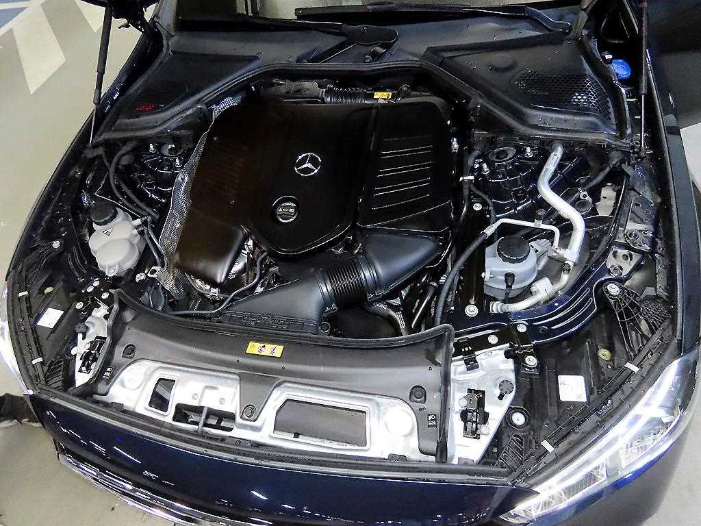 Mercedes-Benz E클래스(6세대) E300 4매틱 AMG 라인 - 19