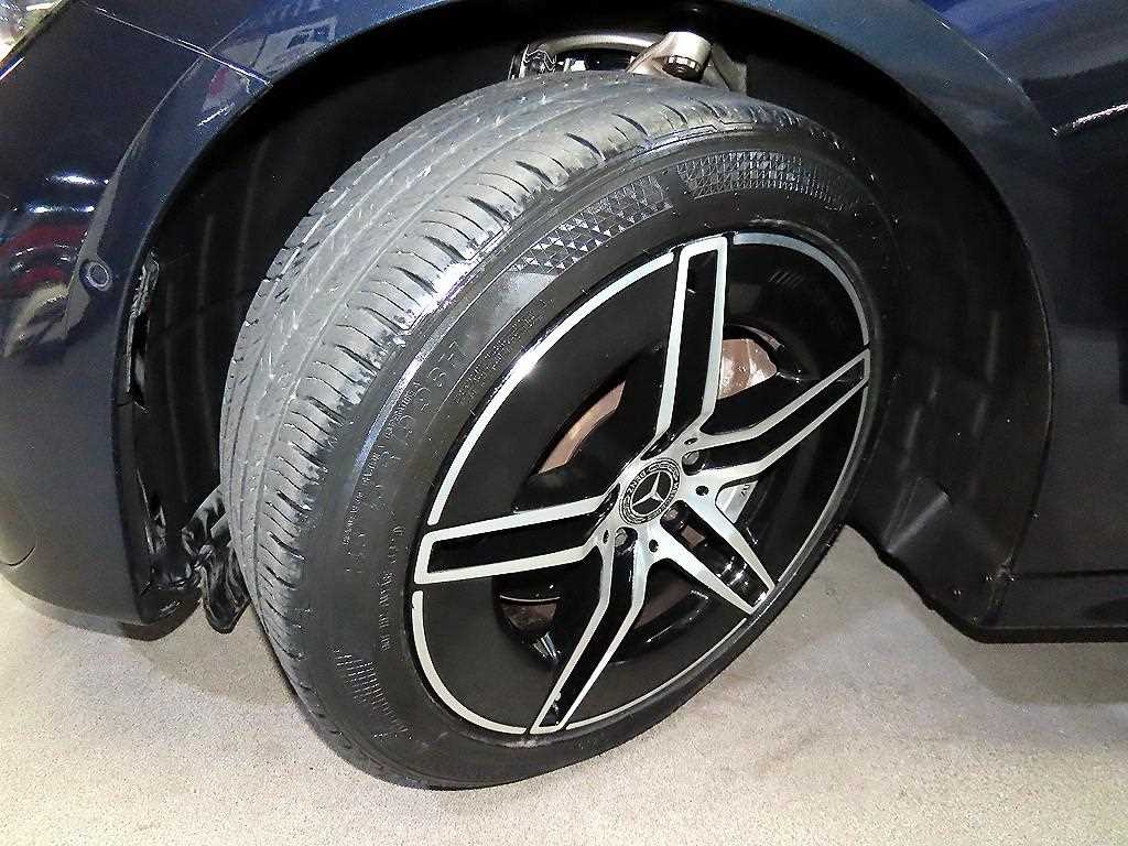 Mercedes-Benz E클래스(6세대) E300 4매틱 AMG 라인 - 20