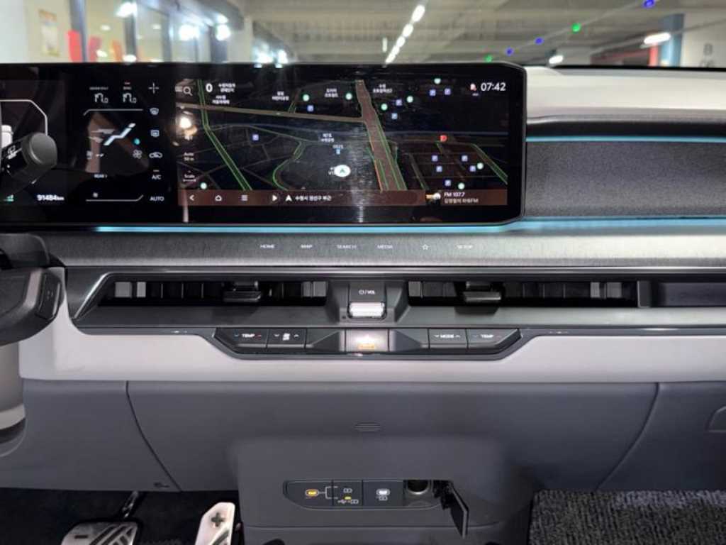 기아 EV9 롱레인지 4WD 어스 - 12