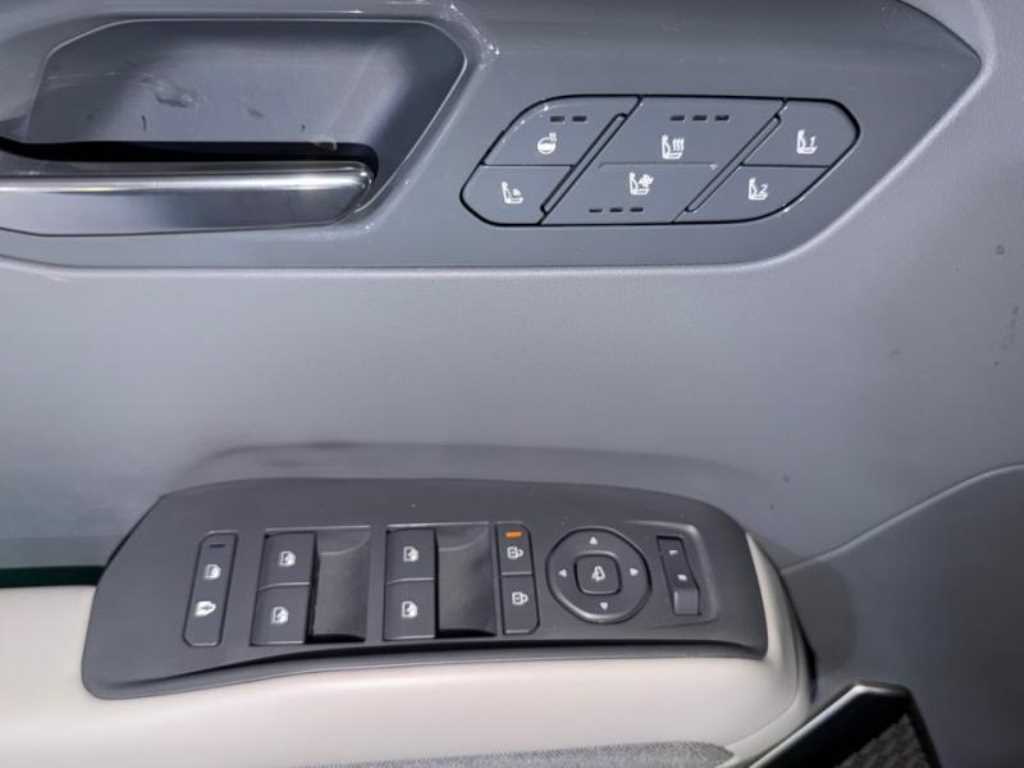 기아 EV9 롱레인지 4WD 어스 - 16