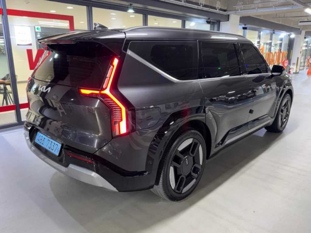 기아 EV9 롱레인지 4WD 어스 - 4