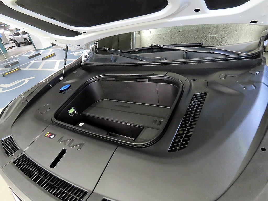 Kia EV9 Long Range 4WD GT 라인 - 19