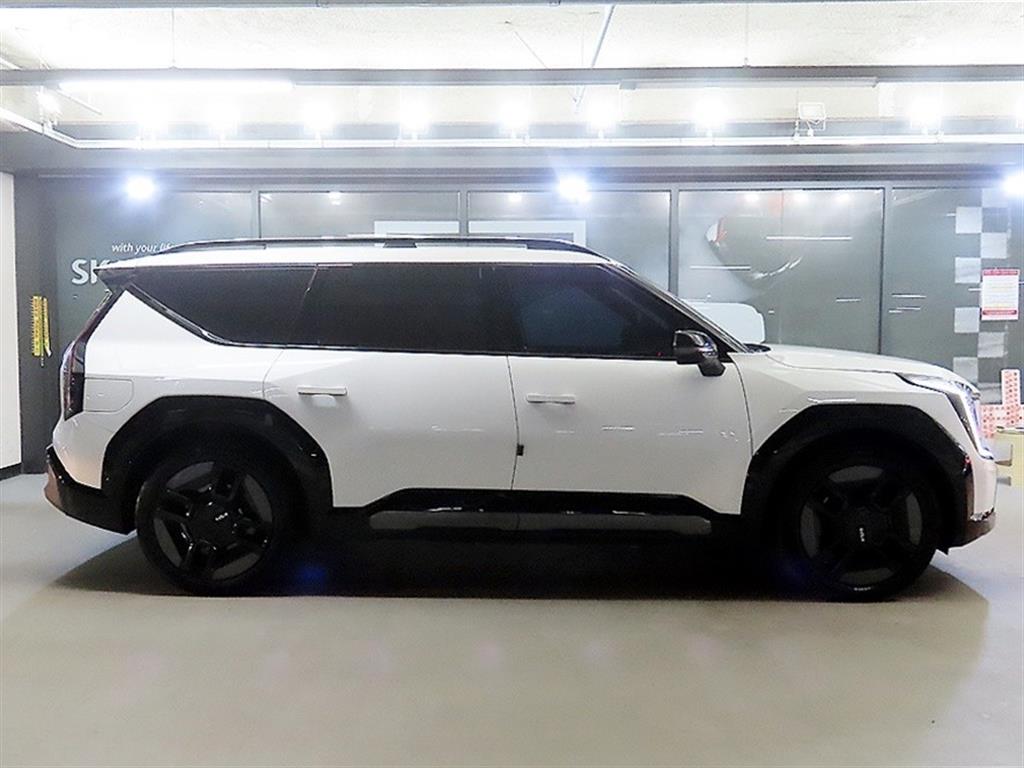 Kia EV9 Long Range 4WD GT 라인 - 3