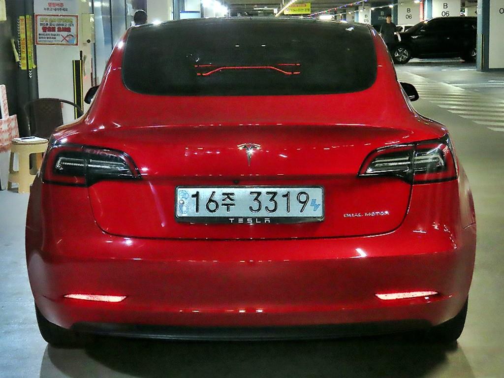 Tesla Model 3 AWD 롱 레인지 - 5