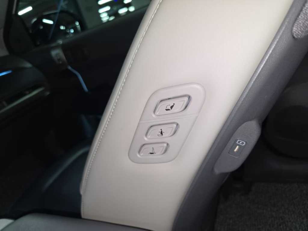 Kia EV3 Long Range Earth - 11