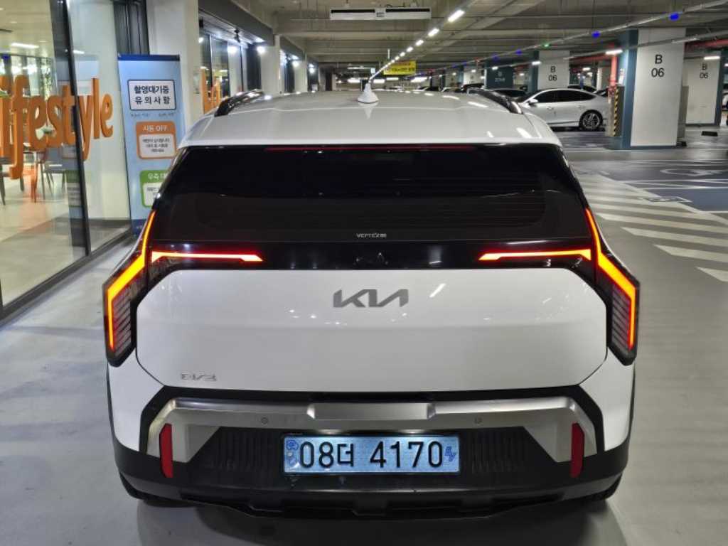Kia EV3 Long Range Earth - 5