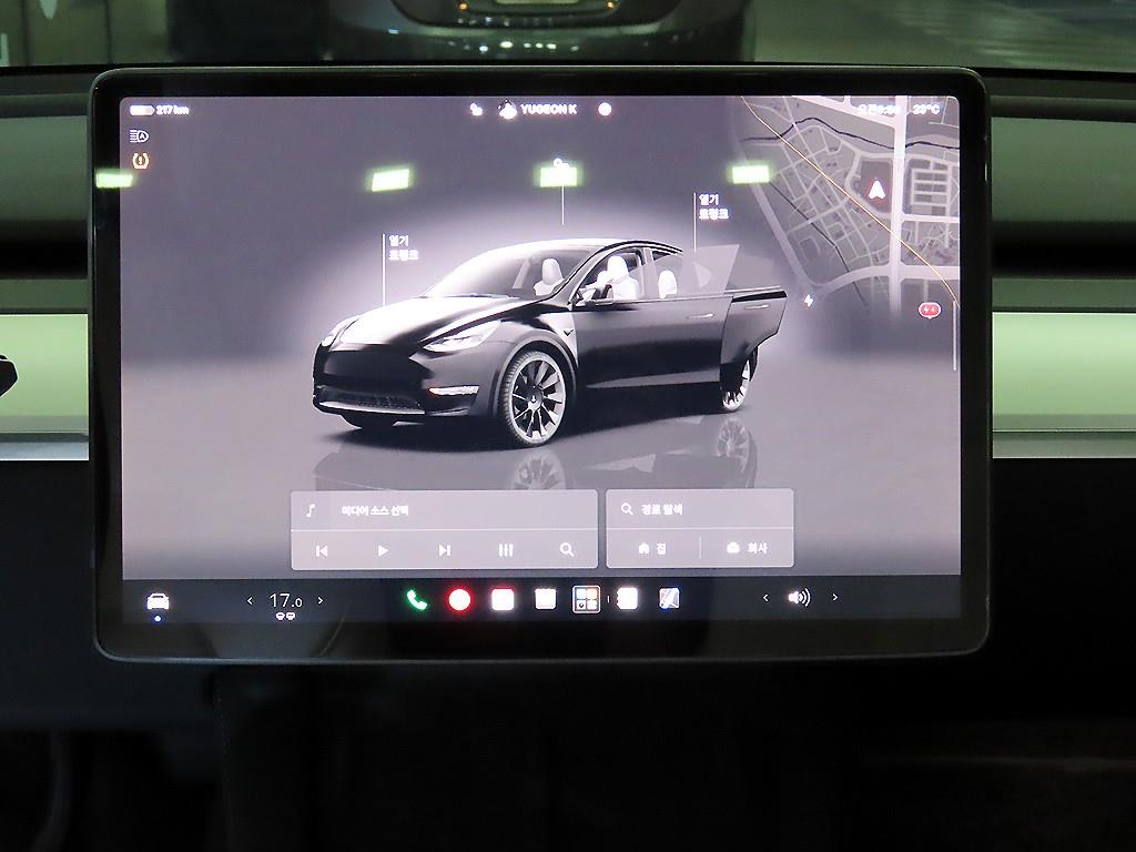 Tesla Model Y RWD - 11