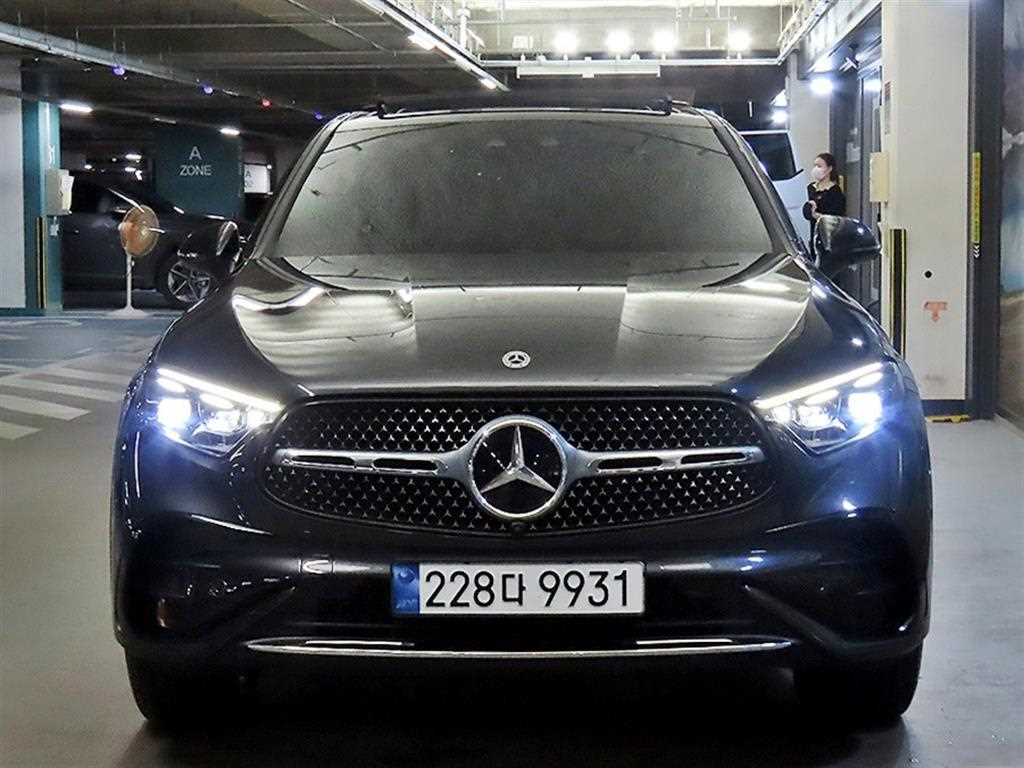 벤츠 GLC클래스(2세대) GLC 300 4매틱 쿠페 - 2