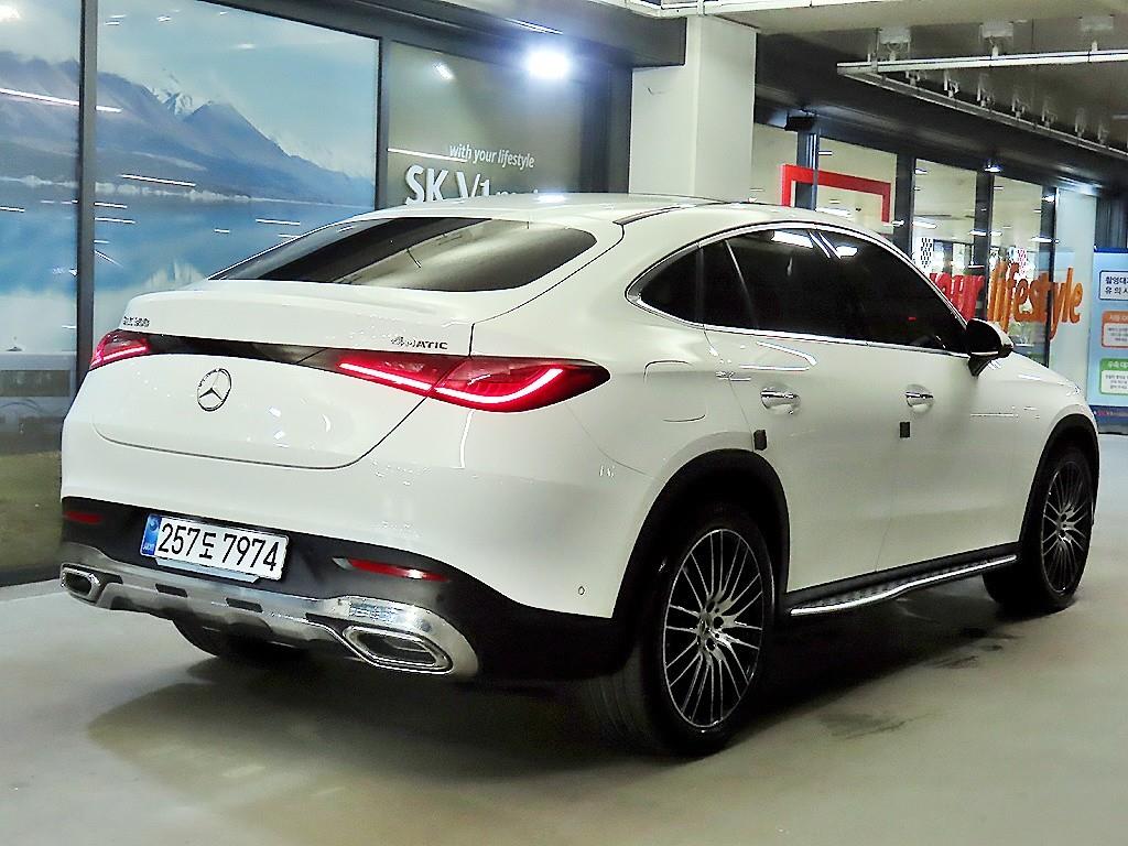 Mercedes-Benz GLC클래스(2세대) GLC 300 4매틱 쿠페 아방가르드 - 4