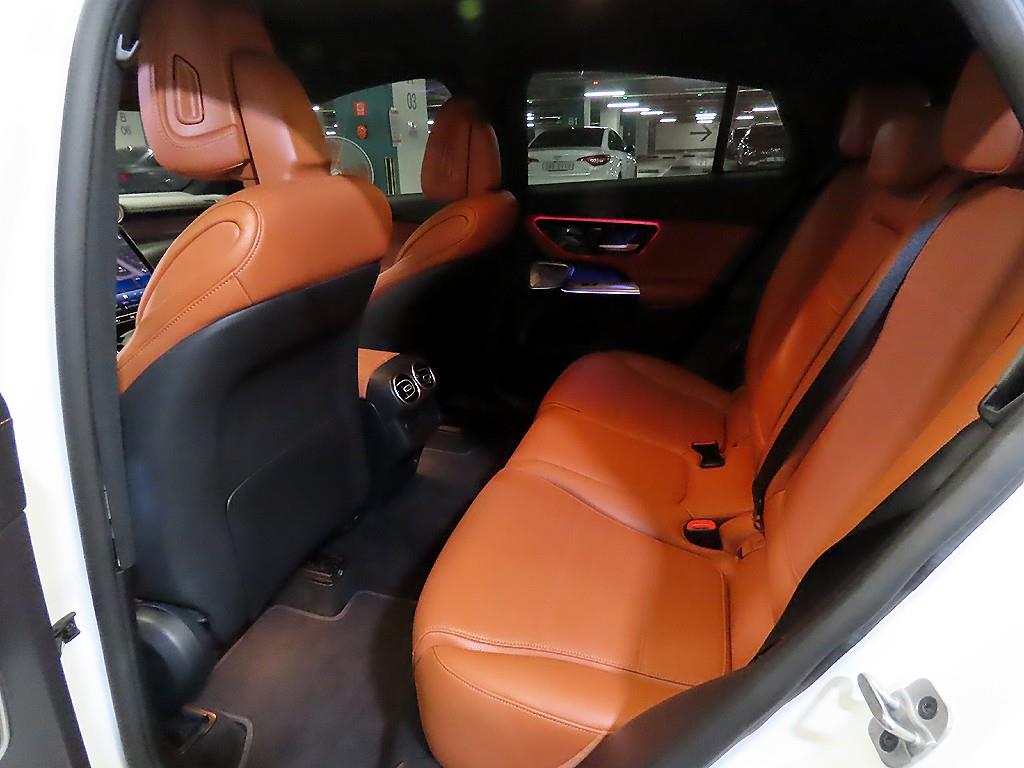 Mercedes-Benz GLC클래스(2세대) GLC 300 4매틱 쿠페 아방가르드 - 7