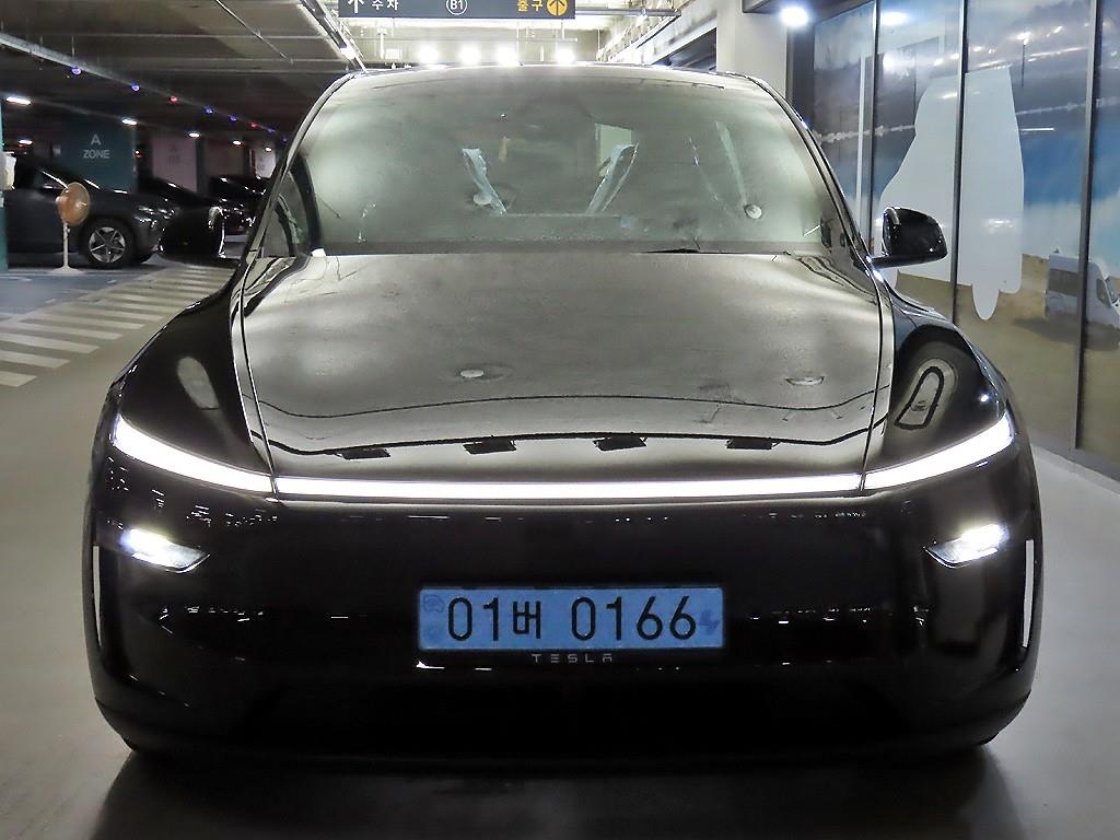 테슬라 모델 Y AWD L - 2