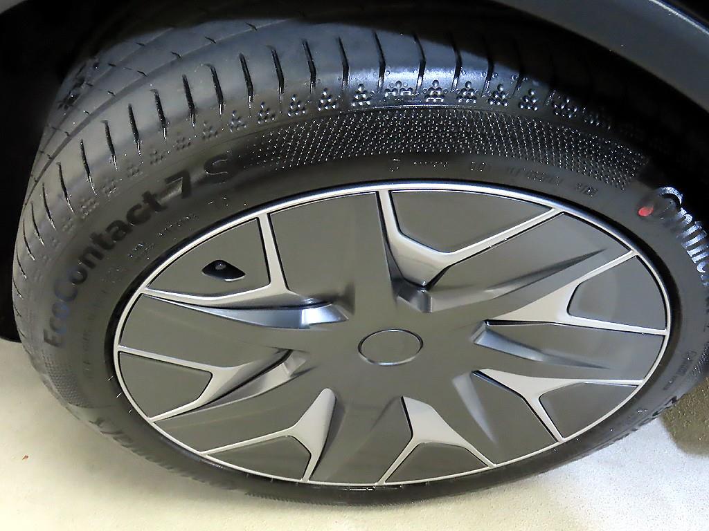 테슬라 모델 Y AWD L - 20