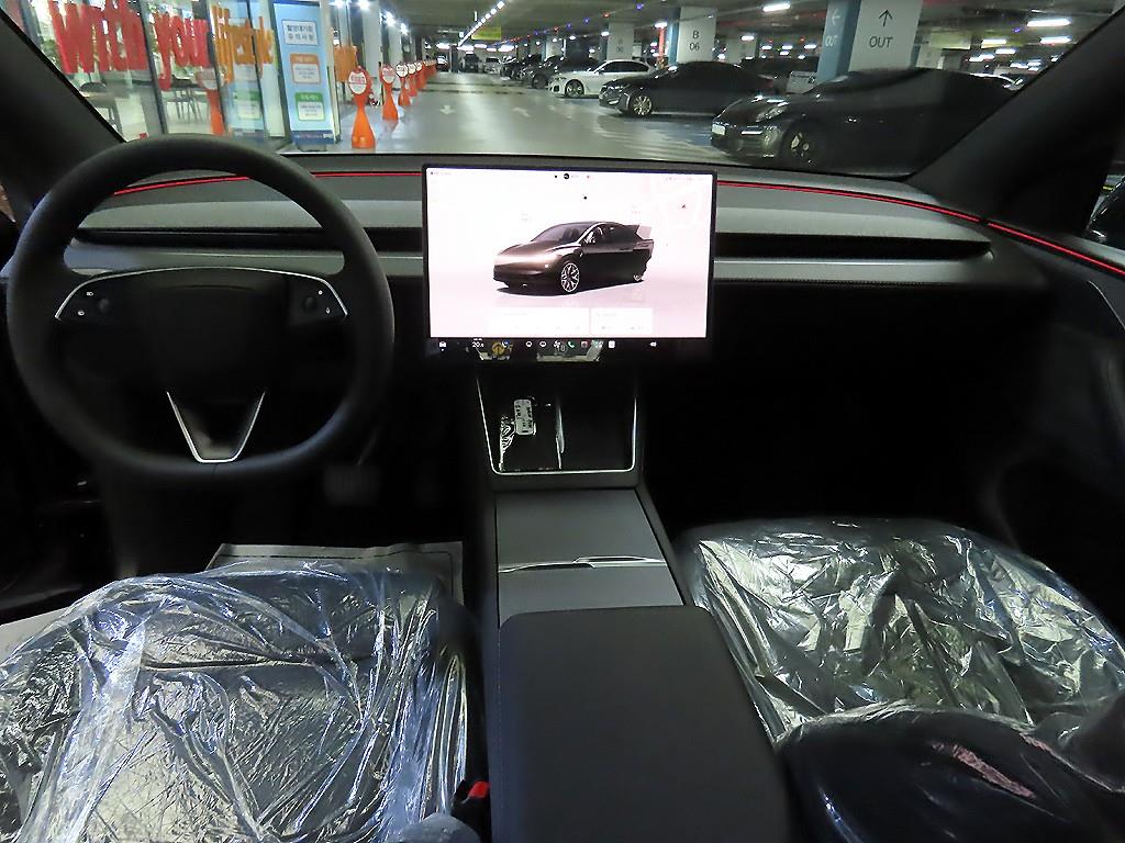 테슬라 모델 Y AWD L - 10