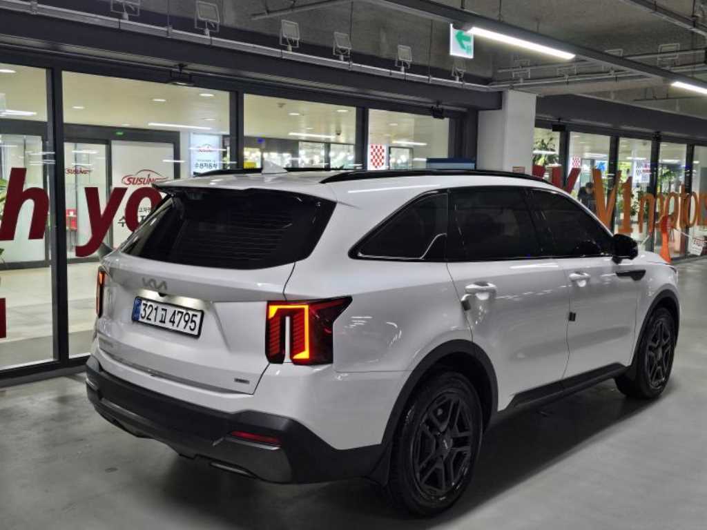 기아 더 뉴 쏘렌토 4세대 하이브리드 1.6 HEV 4WD 시그니처 그래비티 - 4