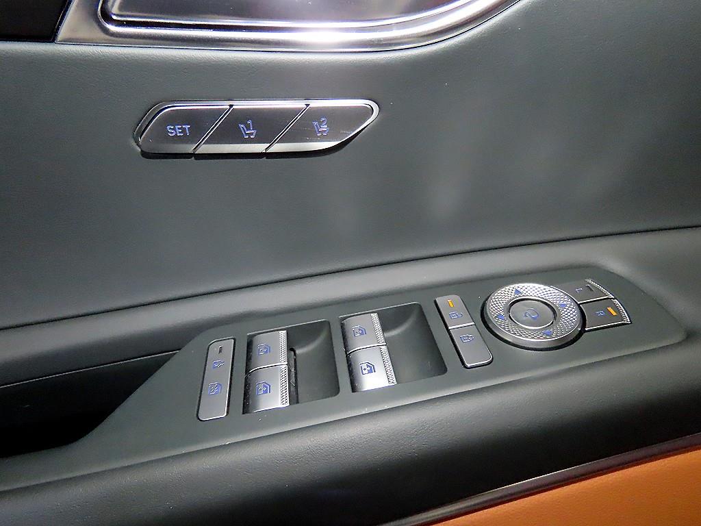 Genesis 뉴 GV80 2.5 가솔린 AWD 기본형 - 13