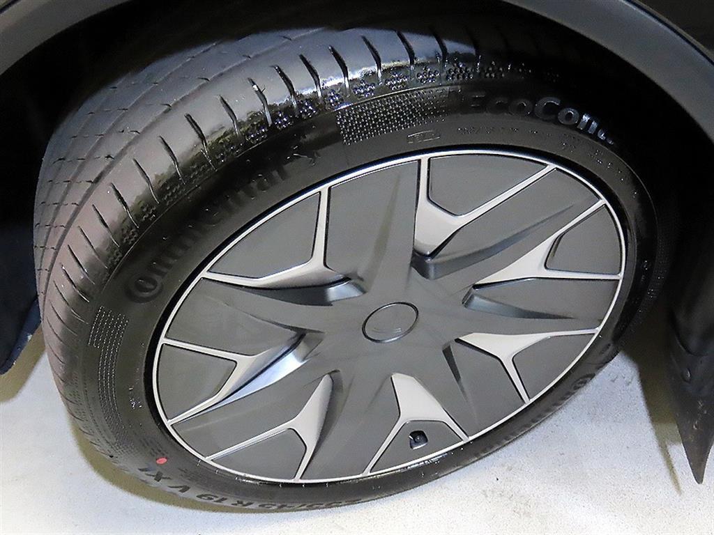 테슬라 모델 Y AWD L - 20