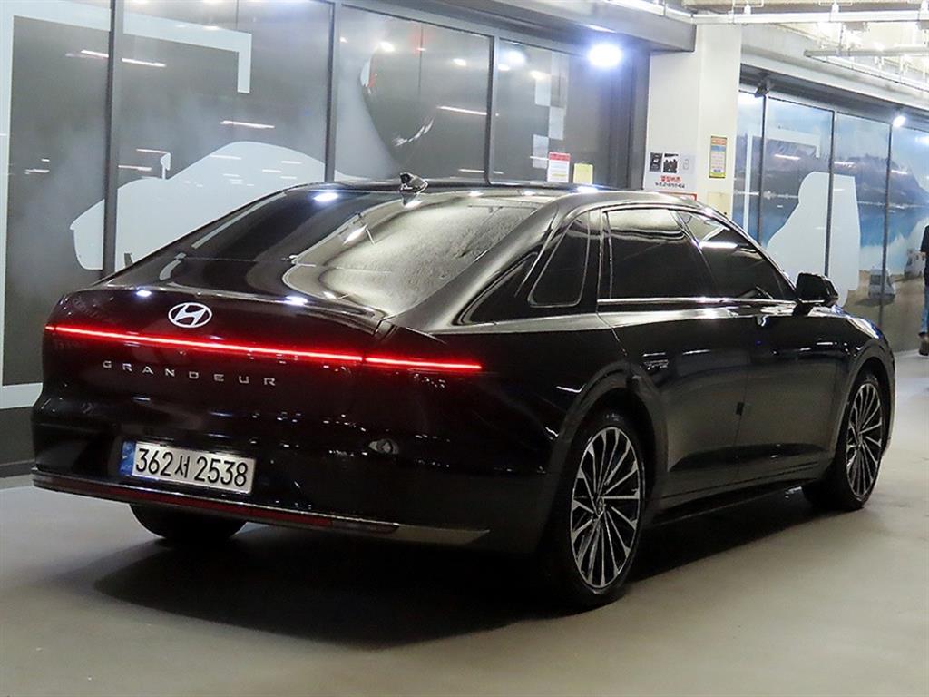 Hyundai Grandeur Hybrid (GN7) 1.6 HEV 캘리그래피 - 4