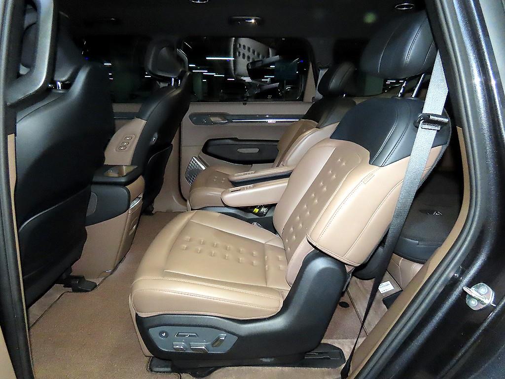 기아 EV9 롱레인지 4WD 어스 - 7
