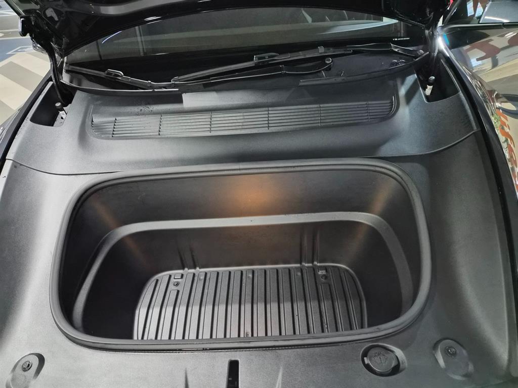 Tesla Model Y RWD - 19