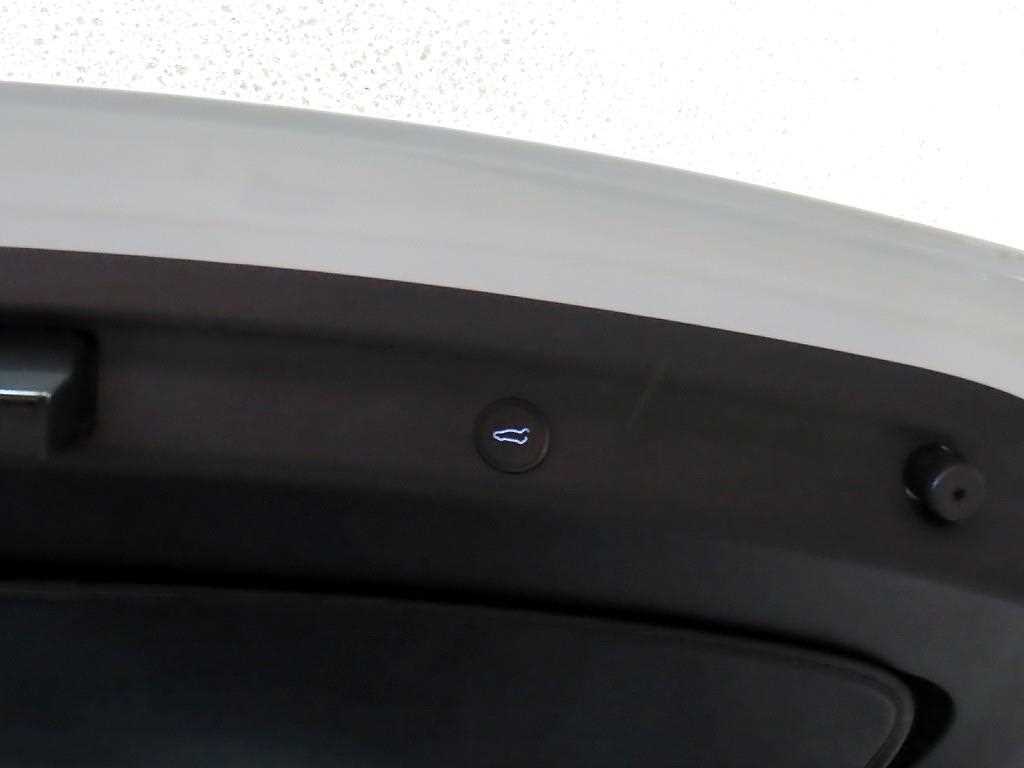 Tesla Model Y RWD - 15