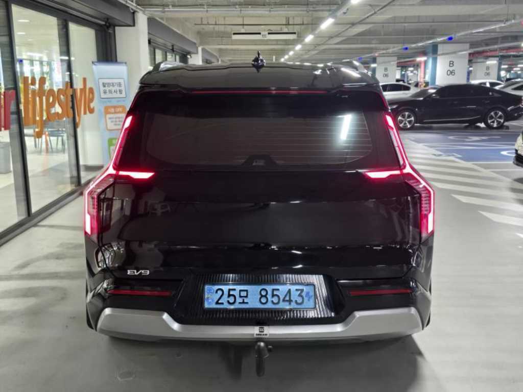 기아 EV9 롱레인지 4WD 어스 - 5